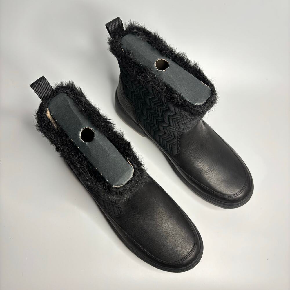 Merrell Haven Bluff Polar Waterproof Boots in Black - Picture 6 of 9